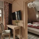 Na Kozincu Отель типа 