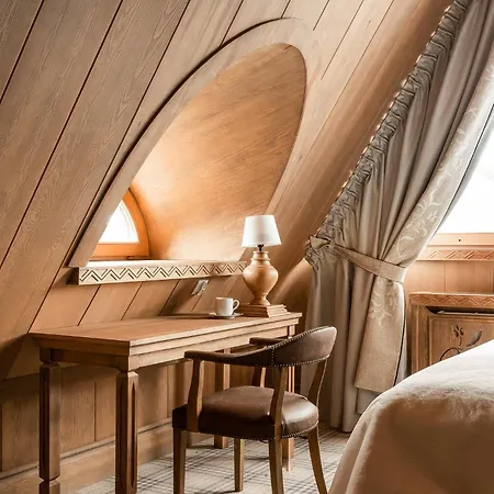 Na Kozincu זקופאנה